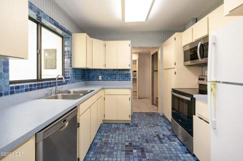 1460 N Peninsula Drive, Daytona Beach FL - photo 19 of 43