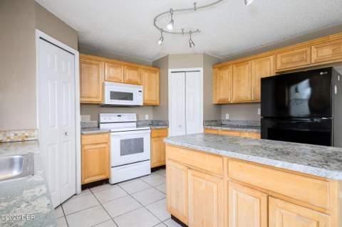 1690 Santee Avenue, Deltona FL - photo 10 of 40