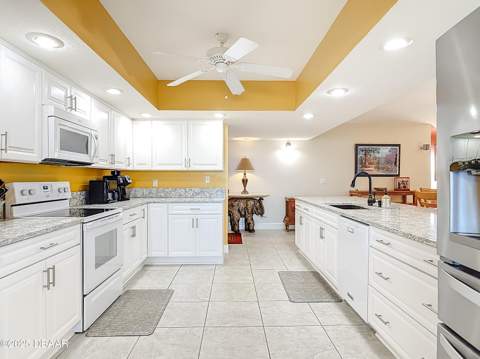 3145 S Atlantic Avenue #805, Daytona Beach Shores FL - photo 7 of 48