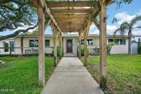 2071 S Peninsula Drive, Daytona Beach FL - photo 6 of 52