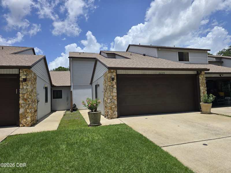 2 bedroom Townhouse at 2259 Branchwood Drive, Hidden Pines, New Smyrna Beach — photo 1