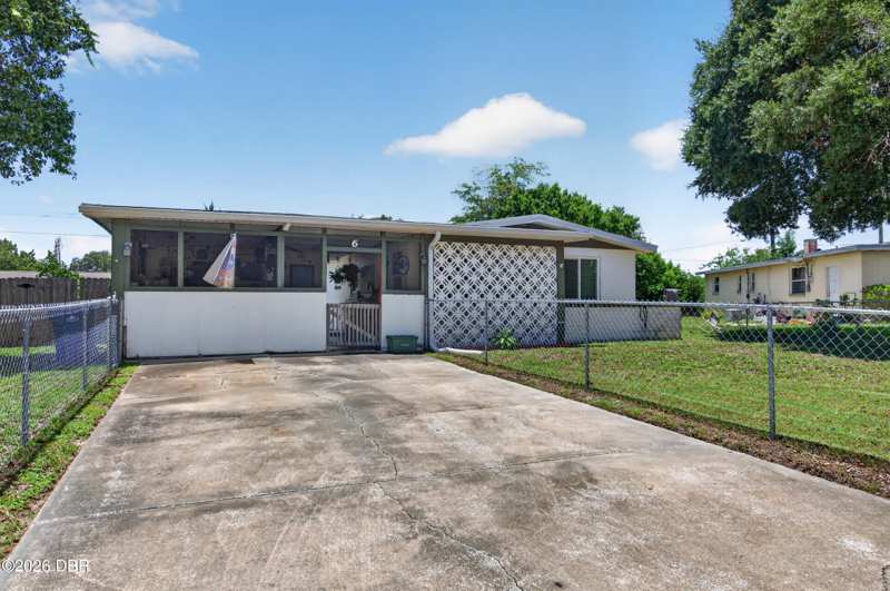 2 bedroom Single Family Residence at 6 Highridge Road, San Juan Acres, Daytona Beach — photo 1