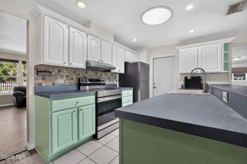 102 N Capri Drive, Ormond Beach FL - photo 13 of 47