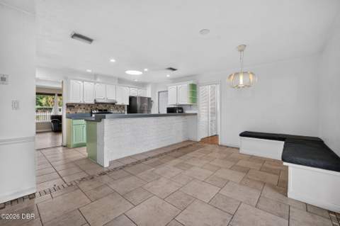 102 N Capri Drive, Ormond Beach FL - photo 16 of 47