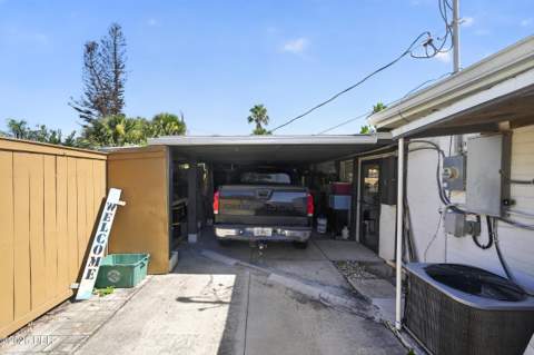 2525 Coral Way #1, Daytona Beach Shores FL - photo 16 of 81
