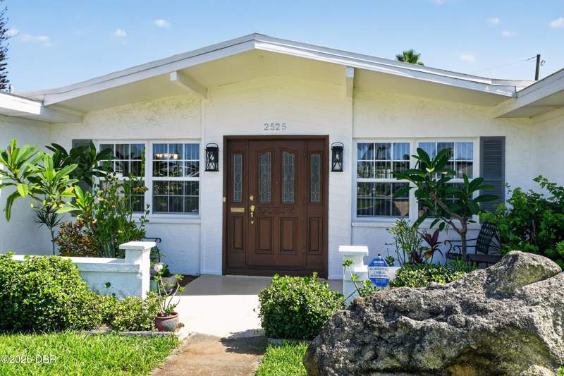 3 bedroom Single Family Residence at 2525 Coral Way #1, Mardel Beach, Daytona Beach Shores — photo 3