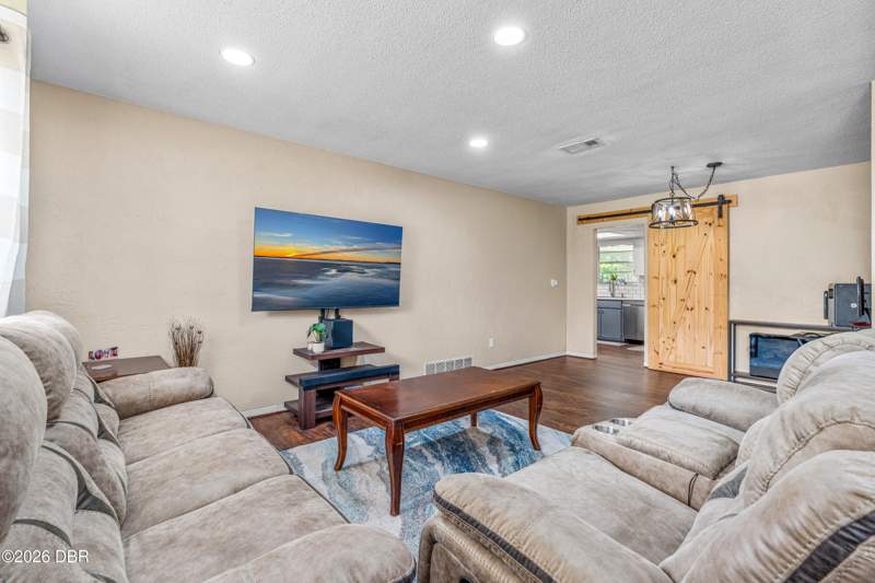 3 bedroom Single Family Residence at 918 Wells Drive, Palm Grove, South Daytona — photo 5