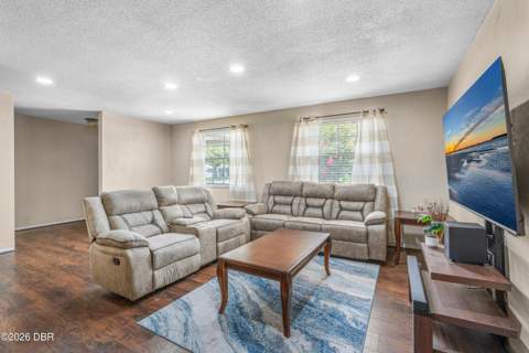 918 Wells Drive, South Daytona FL - photo 8 of 43