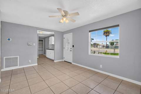 736 S Caroline Street, Daytona Beach FL - photo 13 of 24