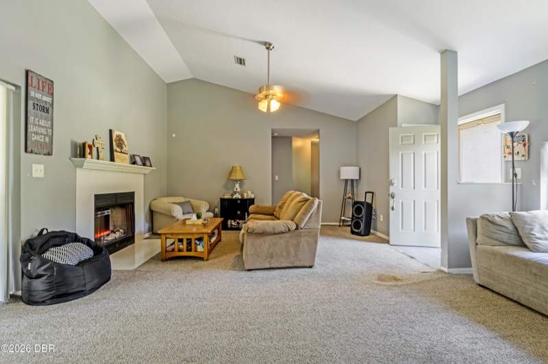 3 bedroom Single Family Residence at 18 Burning Bush Place, Palm Coast, Palm Coast — photo 2