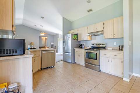 18 Burning Bush Place, Palm Coast FL - photo 7 of 28