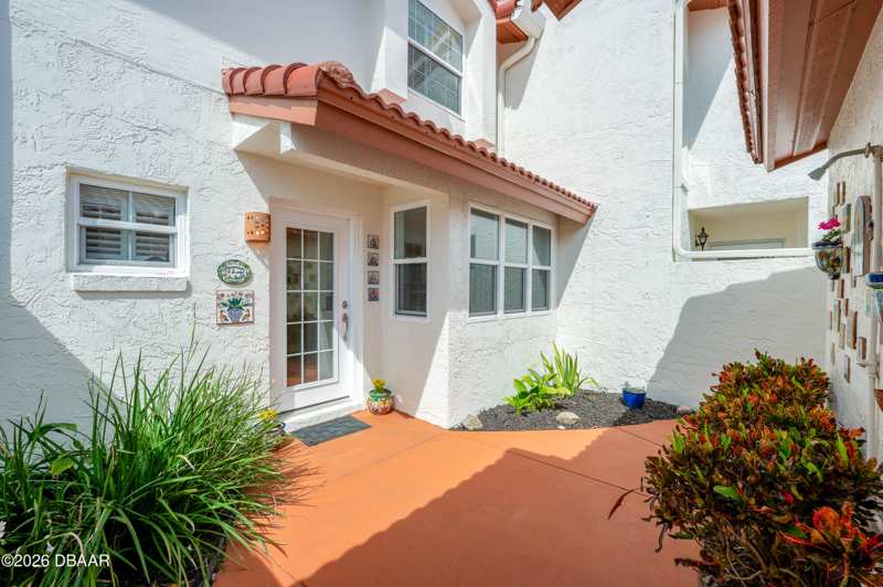 2 bedroom Townhouse at 226 Florida Shores Boulevard, Sea Havens, Daytona Beach Shores — photo 1