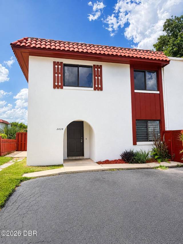 2028 Oak Meadow Circle home for sale in Oak Meadow