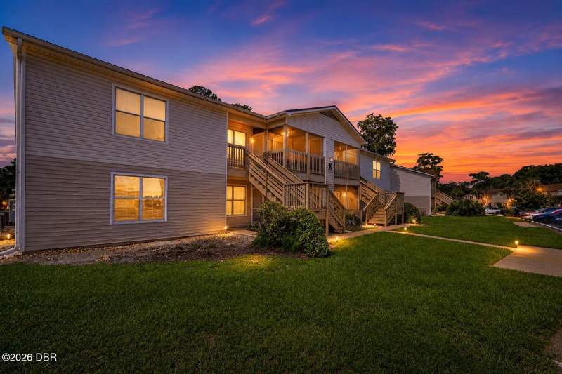 2 bedroom Condominium at 1600 Big Tree Road #K1, Condo At Georgetown Lake, A Condo, Daytona Beach — photo 3