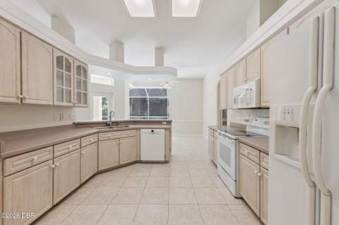 6423 Longlake Drive, Port Orange FL - photo 8 of 32