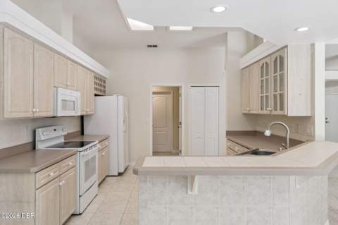 6423 Longlake Drive, Port Orange FL - photo 9 of 32