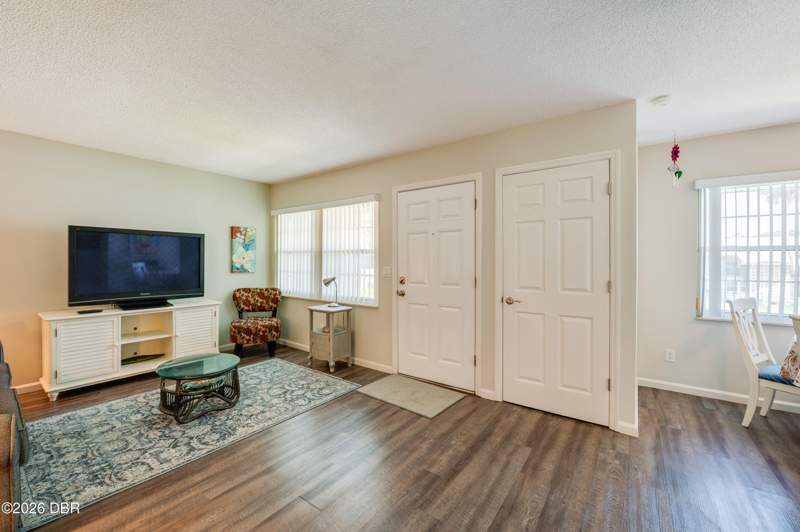 2 bedroom Condominium at 840 Center Avenue #10, Holly Square Condo, Holly Hill — photo 4