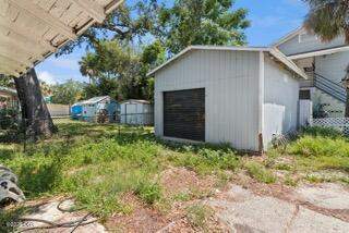 2 bedroom Single Family Residence at 821 N Ridgewood Avenue, Highland Park, Daytona Beach — photo 3