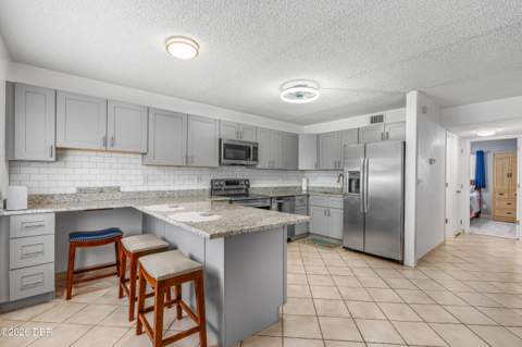 405 N Halifax Avenue #105, Daytona Beach FL - photo 12 of 34