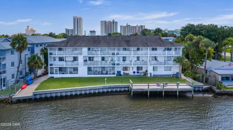 405 N Halifax Avenue #105, Daytona Beach FL - photo 24 of 34