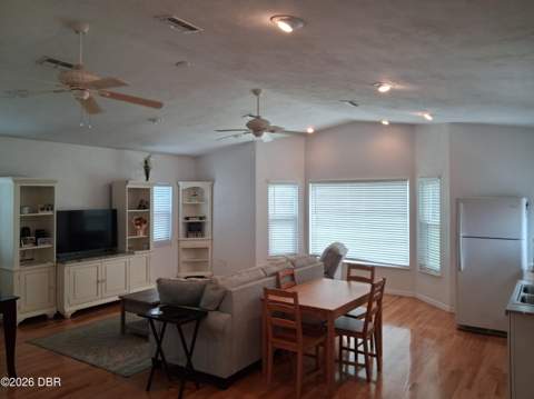 40 Pleasant Drive, Ormond Beach FL - photo 10 of 38