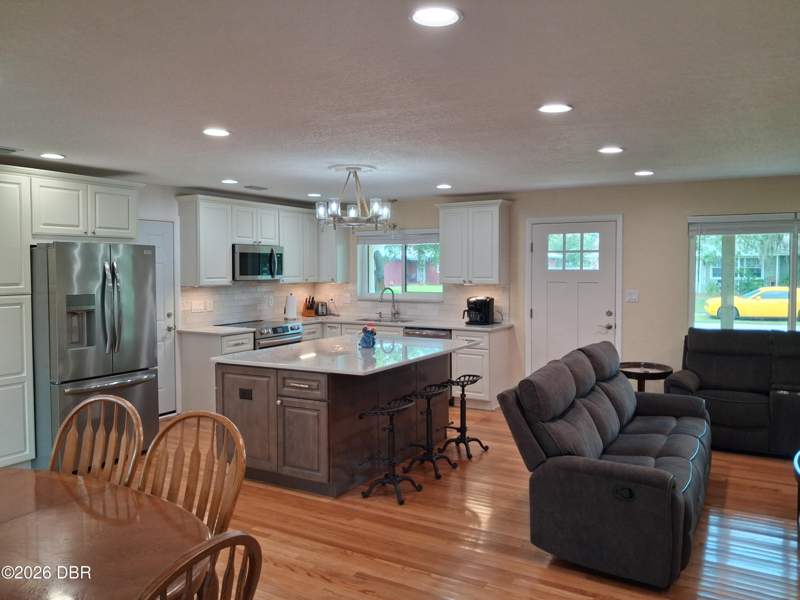3 bedroom Single Family Residence at 40 Pleasant Drive, Riverview Highlands, Ormond Beach — photo 4