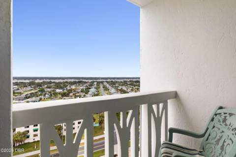 1051 Ocean Shore Boulevard #Ph4, Ormond Beach FL - photo 7 of 38
