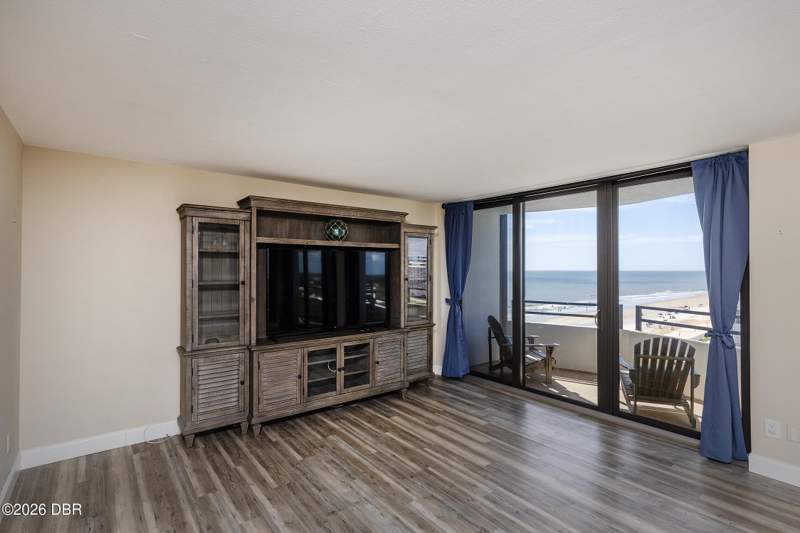 2 bedroom Condominium at 2900 N Atlantic Avenue #604, Ocean Ritz of Daytona, A Condo, The, Daytona Beach — photo 5