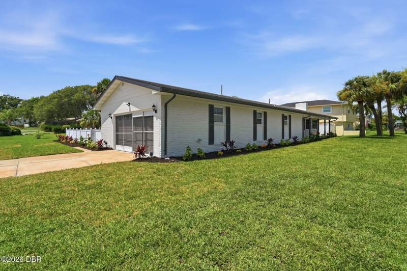 4 bedroom Single Family Residence at 102 Ann Rustin Drive, Ann Rustin Estates, Ormond Beach — photo 4