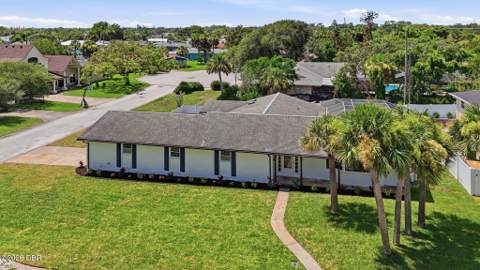 102 Ann Rustin Drive, Ormond Beach FL - photo 7 of 35