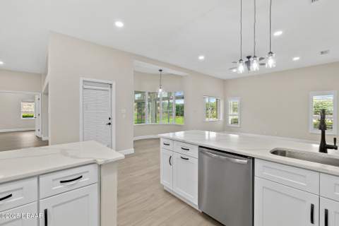 38 Kingsley Circle, Ormond Beach FL - photo 18 of 56