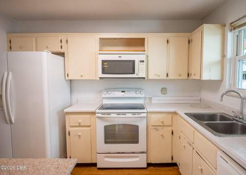 2901 N Halifax Avenue #111, Daytona Beach FL - photo 8 of 50