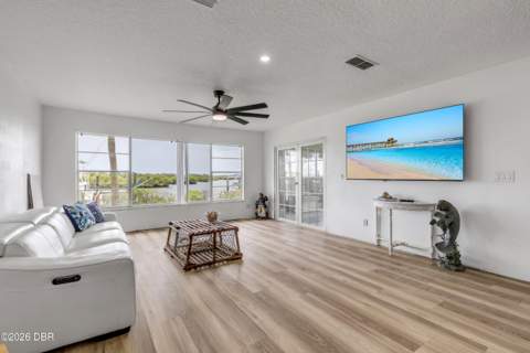 1210 Harbour Point Drive, Port Orange FL - photo 10 of 56