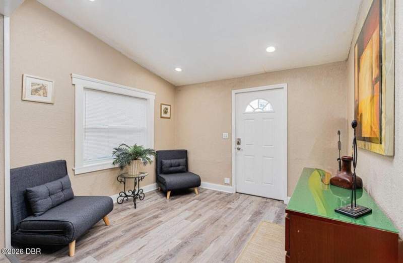 2 bedroom Single Family Residence at 221 Blanche Place, Rowladers, Daytona Beach — photo 3
