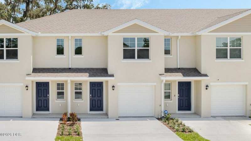 3 bedroom Townhouse at 513 Prosecco Drive, Vineyards, Holly Hill — photo 1