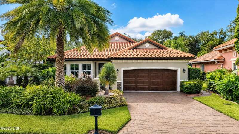 3 bedroom Single Family Residence at 29 Apian Way, Il Villaggio, Ormond Beach — photo 1