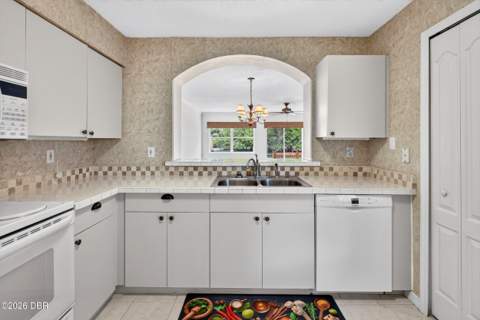 525 Lakebridge Drive, Ormond Beach FL - photo 22 of 95