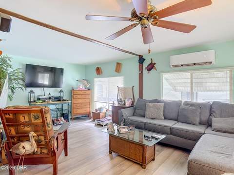 529 Bryant Street, Ormond Beach FL - photo 8 of 36