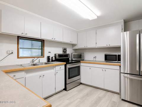 529 Bryant Street, Ormond Beach FL - photo 15 of 36