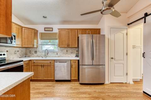 38 Old Macon Drive, Ormond Beach FL - photo 6 of 31