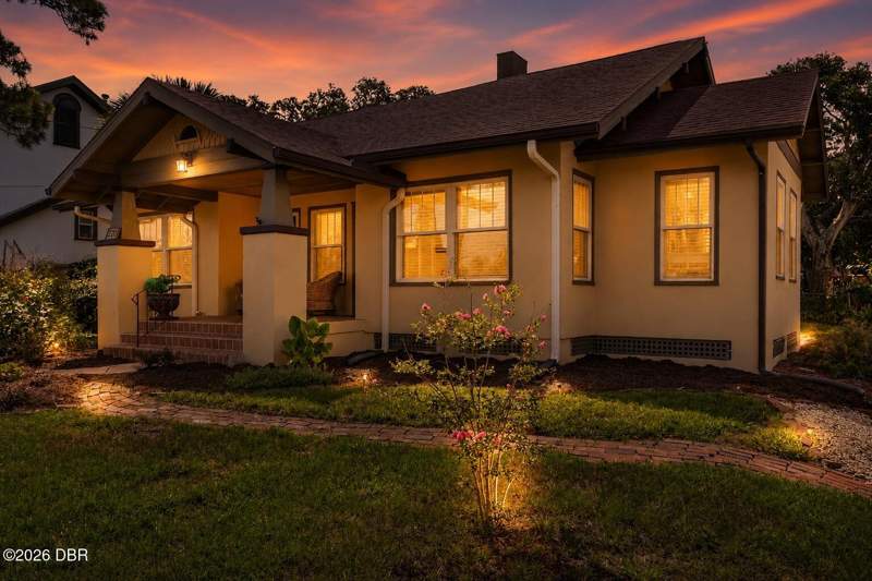 3 bedroom Single Family Residence at 220 Riverview Boulevard, East Daytona, Daytona Beach — photo 4
