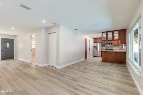 1060 Gary Boulevard, Daytona Beach FL - photo 8 of 30