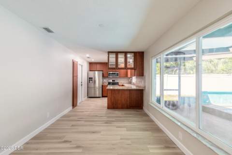 1060 Gary Boulevard, Daytona Beach FL - photo 9 of 30