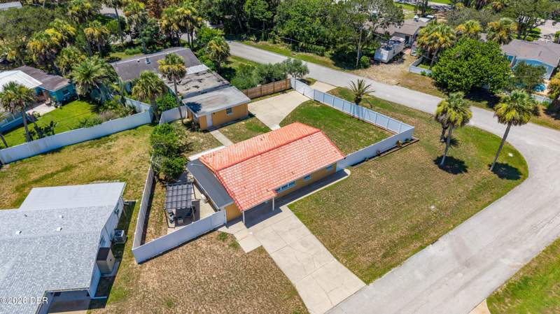 3 bedroom Single Family Residence at 56 Poinsettia Drive, Ormond By The Sea, Ormond Beach — photo 2