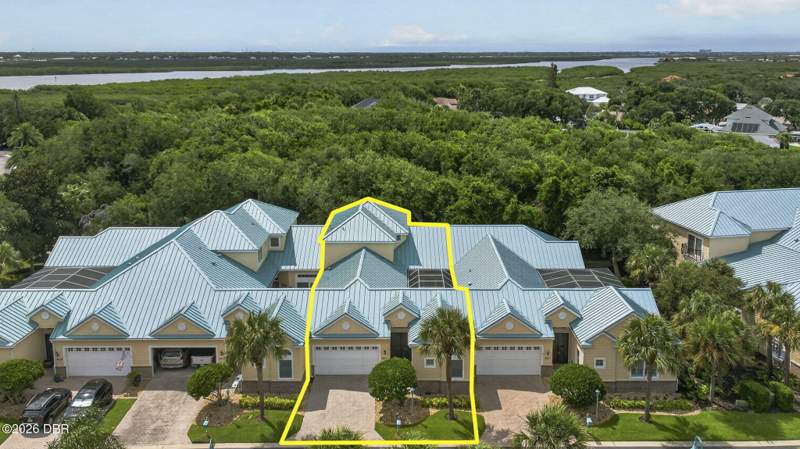 4 bedroom Townhouse at 4616 Oak Hammock Court, Oak Hammock Estates At Harbour Village, A Condo, Ponce Inlet — photo 2