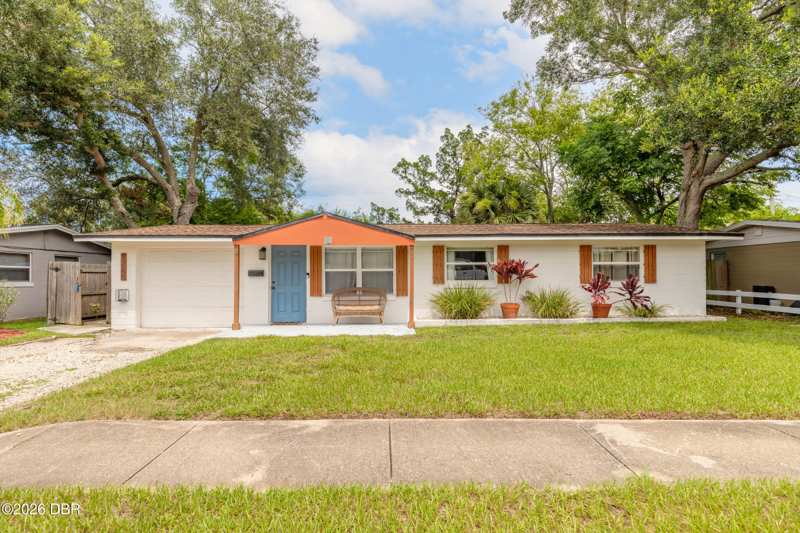 3 bedroom Single Family Residence at 1245 Essex Road, Lake Ellabella, Daytona Beach — photo 1