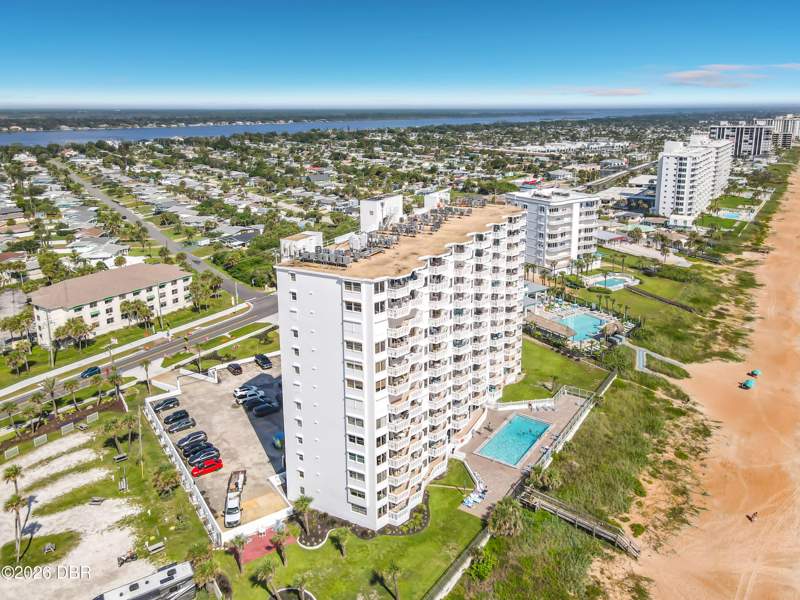2 bedroom Condominium at 1051 Ocean Shore Boulevard #304, Van Lee, A Condo, The, Ormond Beach — photo 4