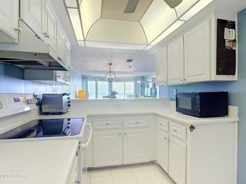 1051 Ocean Shore Boulevard #304, Ormond Beach FL - photo 6 of 47
