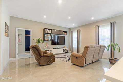 217 Eagle Harbor Way, Daytona Beach FL - photo 10 of 36
