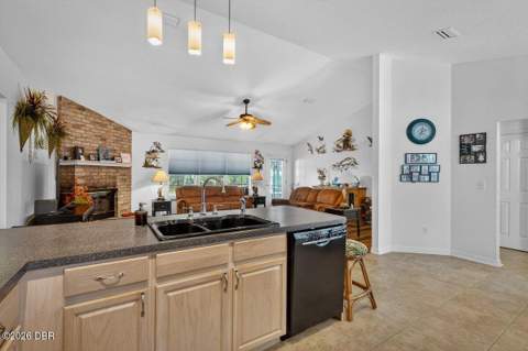 89 Robinson Drive, Palm Coast FL - photo 16 of 41